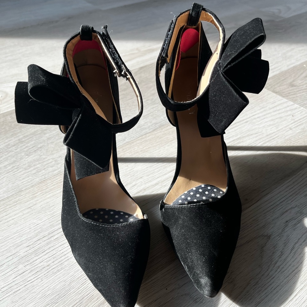 Black heels